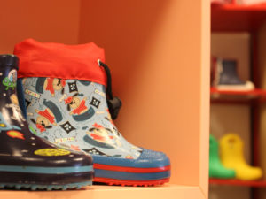 Im Fachhandel für Kinderschuhe von Steffi Saeland in der Puschkinstraße 61-65 bekommt jeder Kinderfuß den passenden Schuh.