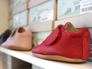 Im Fachhandel für Kinderschuhe von Steffi Saeland in der Puschkinstraße 61-65 bekommt jeder Kinderfuß den passenden Schuh.