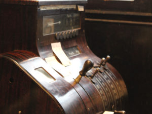 Ein Traditionsgeschäft wie es im Buche steht. Das Zigarrenhaus Preussler steht schon seit den 1920er Jahren für Qualität in Raucherwaren.